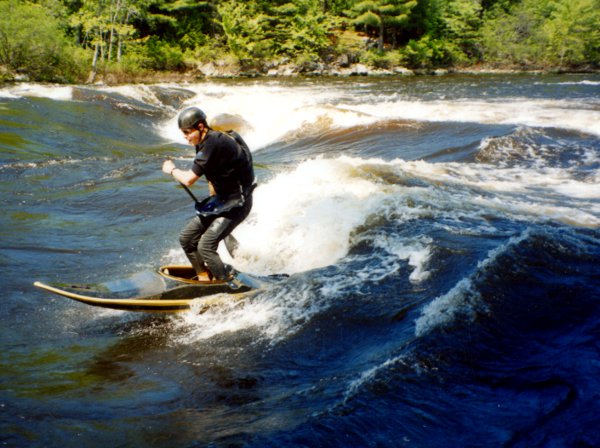 Gwyn surfing Hero wave, Ottawa